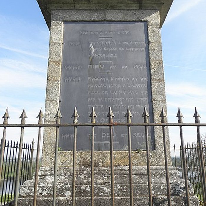 Photo de Colonne de la duchesse dAngoulême à Saint-Florent-le-Vieil