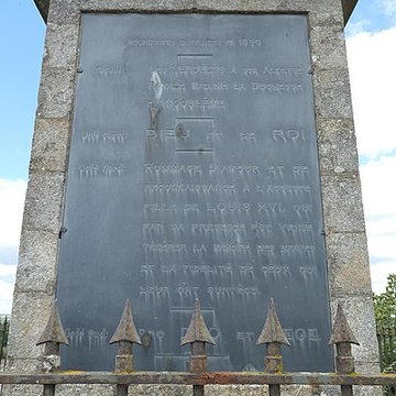 Colonne de la duchesse dAngoulême à Saint-Florent-le-Vieil