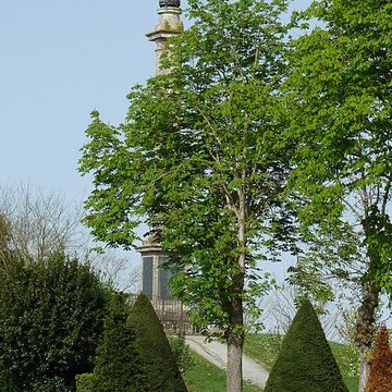 Colonne de la duchesse dAngoulême à Saint-Florent-le-Vieil