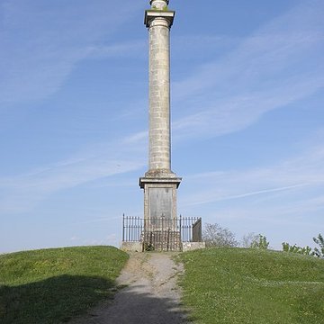 Colonne de la duchesse dAngoulême à Saint-Florent-le-Vieil