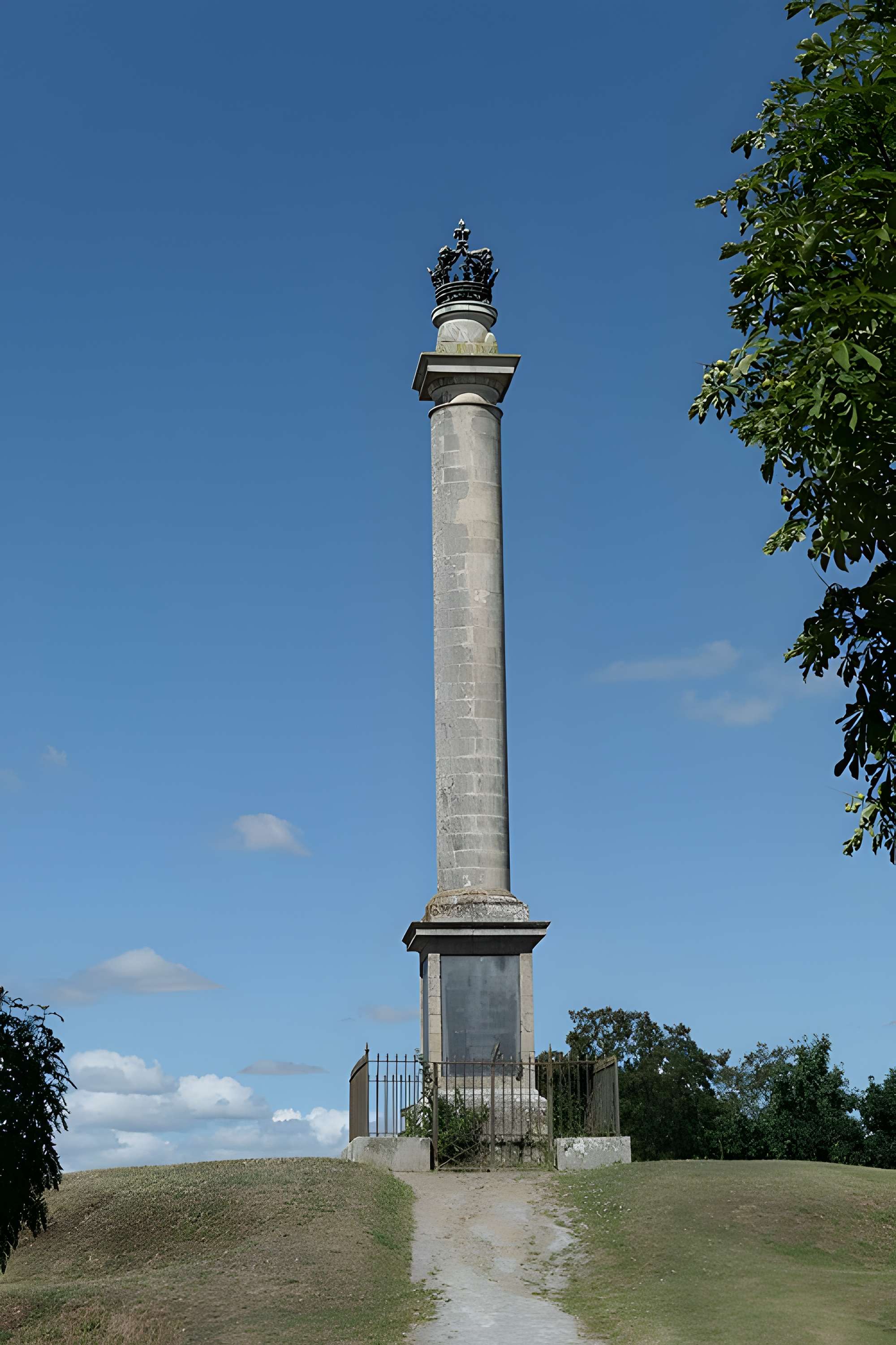 Colonne de la duchesse d'Angoulême à Saint-Florent-le-Vieil