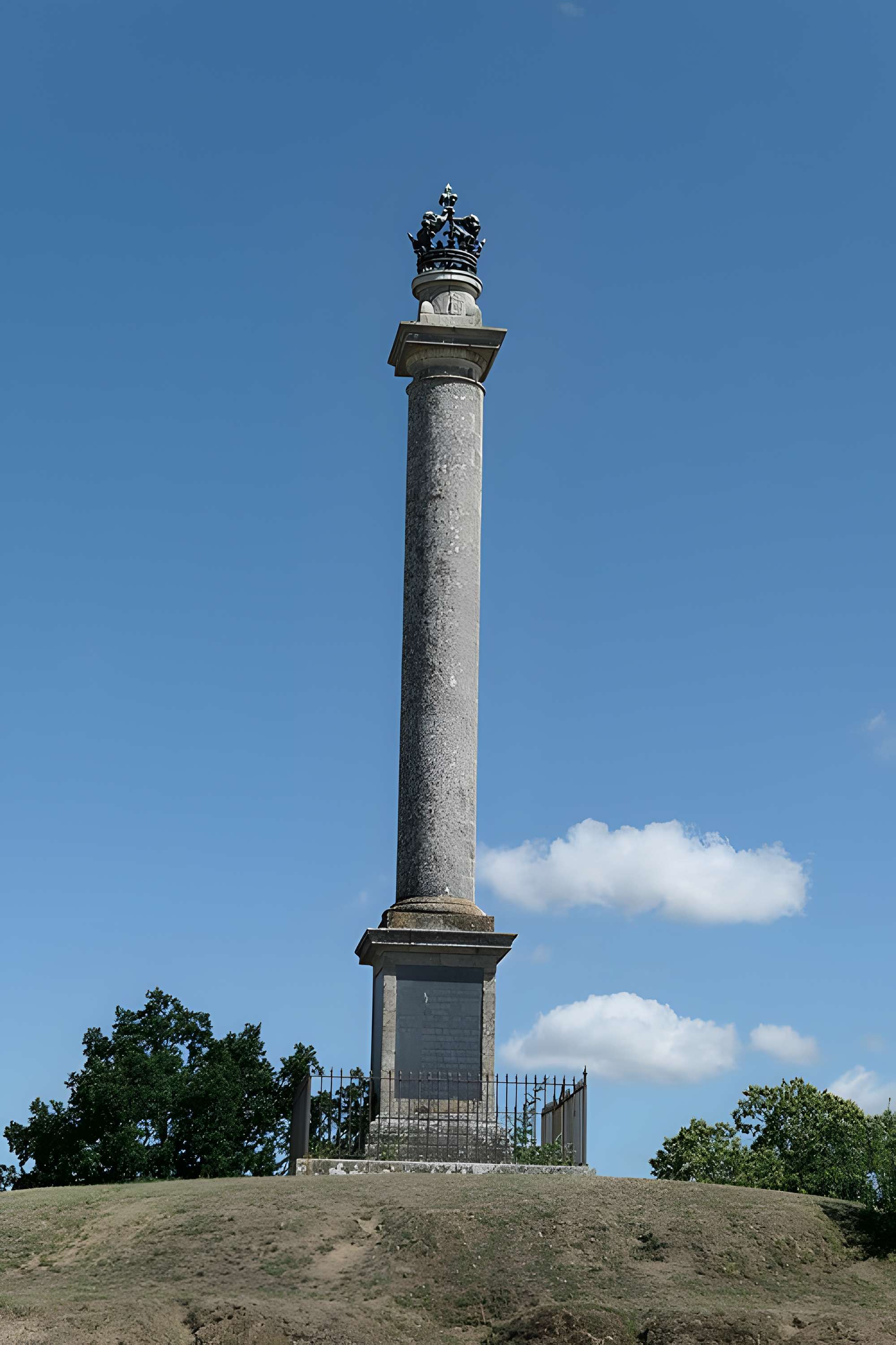 Colonne de la duchesse d'Angoulême à Saint-Florent-le-Vieil