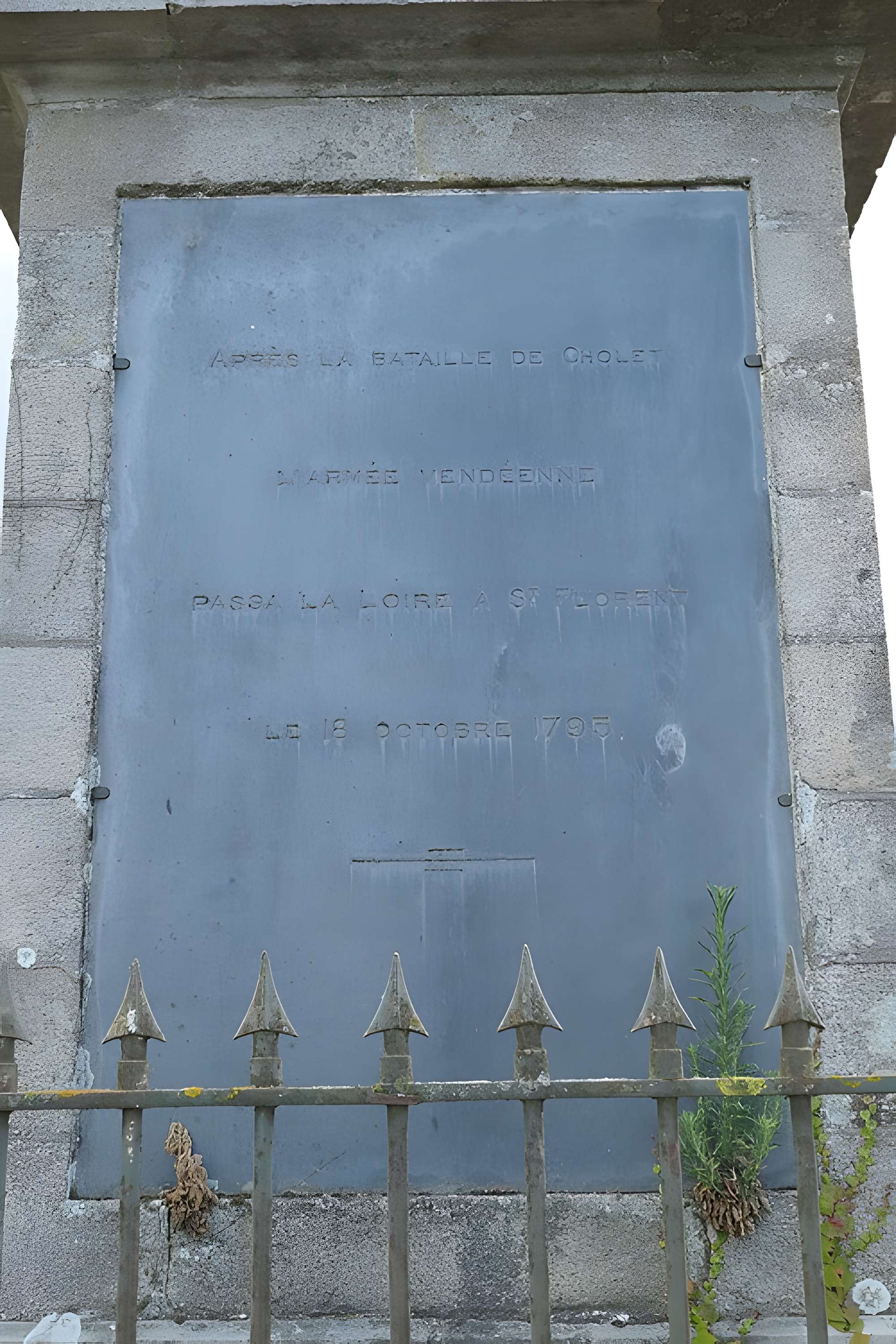 Colonne de la duchesse d'Angoulême à Saint-Florent-le-Vieil