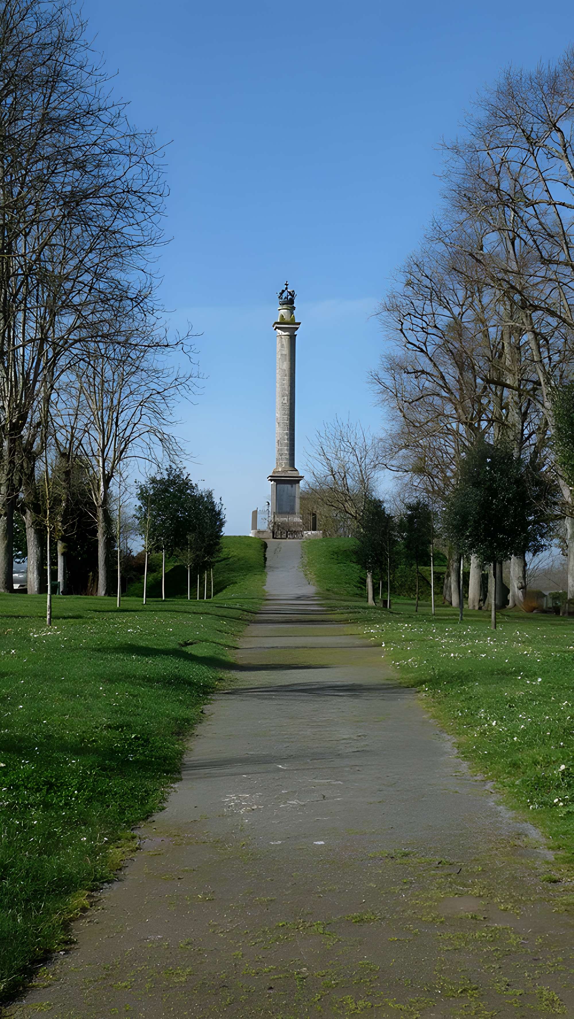 Colonne de la duchesse d'Angoulême à Saint-Florent-le-Vieil