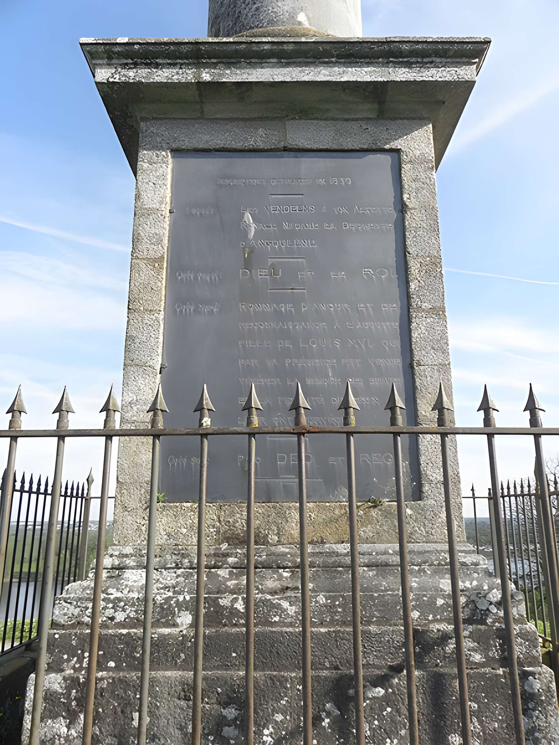 Colonne de la duchesse d'Angoulême à Saint-Florent-le-Vieil