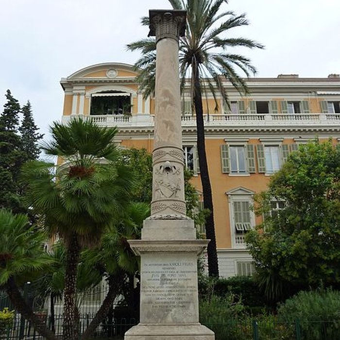 Photo de Colonne du pape à Nice 