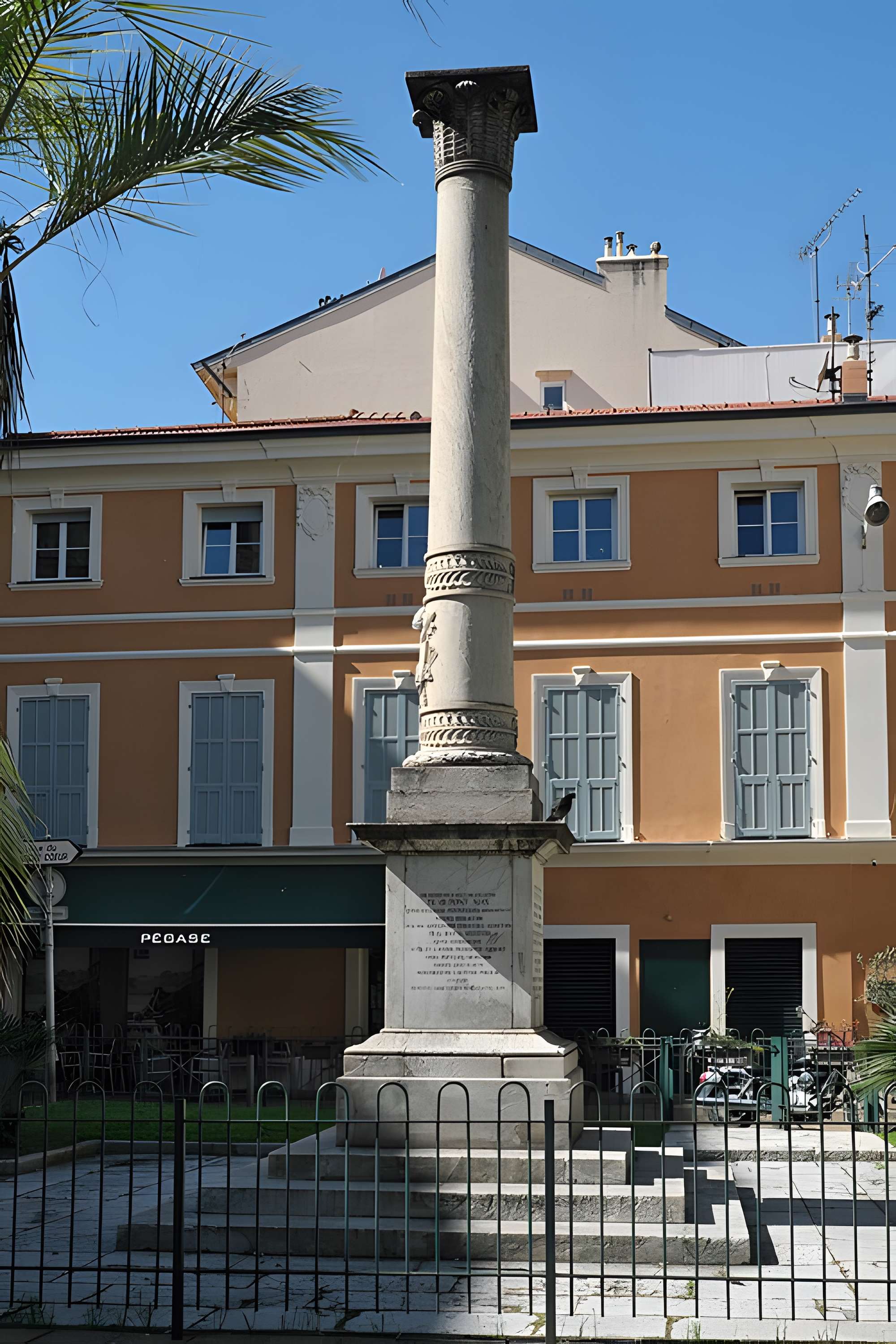 Colonne du pape à Nice 