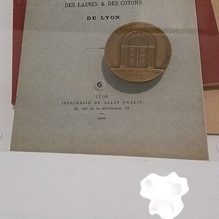 Photo de Ancienne condition publique des Soies