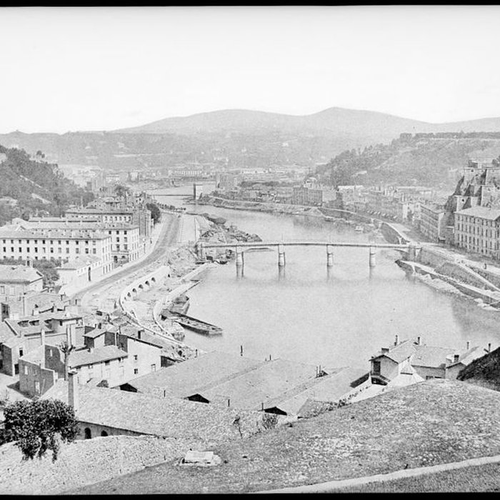Photo de Ancien couvent des Dames de Sainte-Elisabeth, ancienne école nationale vétérinaire, actuellement Conservatoire national supérieur de musique et de danse de Lyon