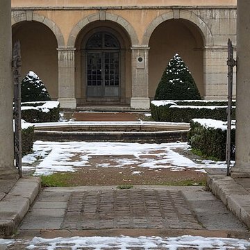 Ancien couvent des Dames de Sainte-Elisabeth, ancienne école nationale vétérinaire, actuellement Conservatoire national supérieur de musique et de danse de Lyon