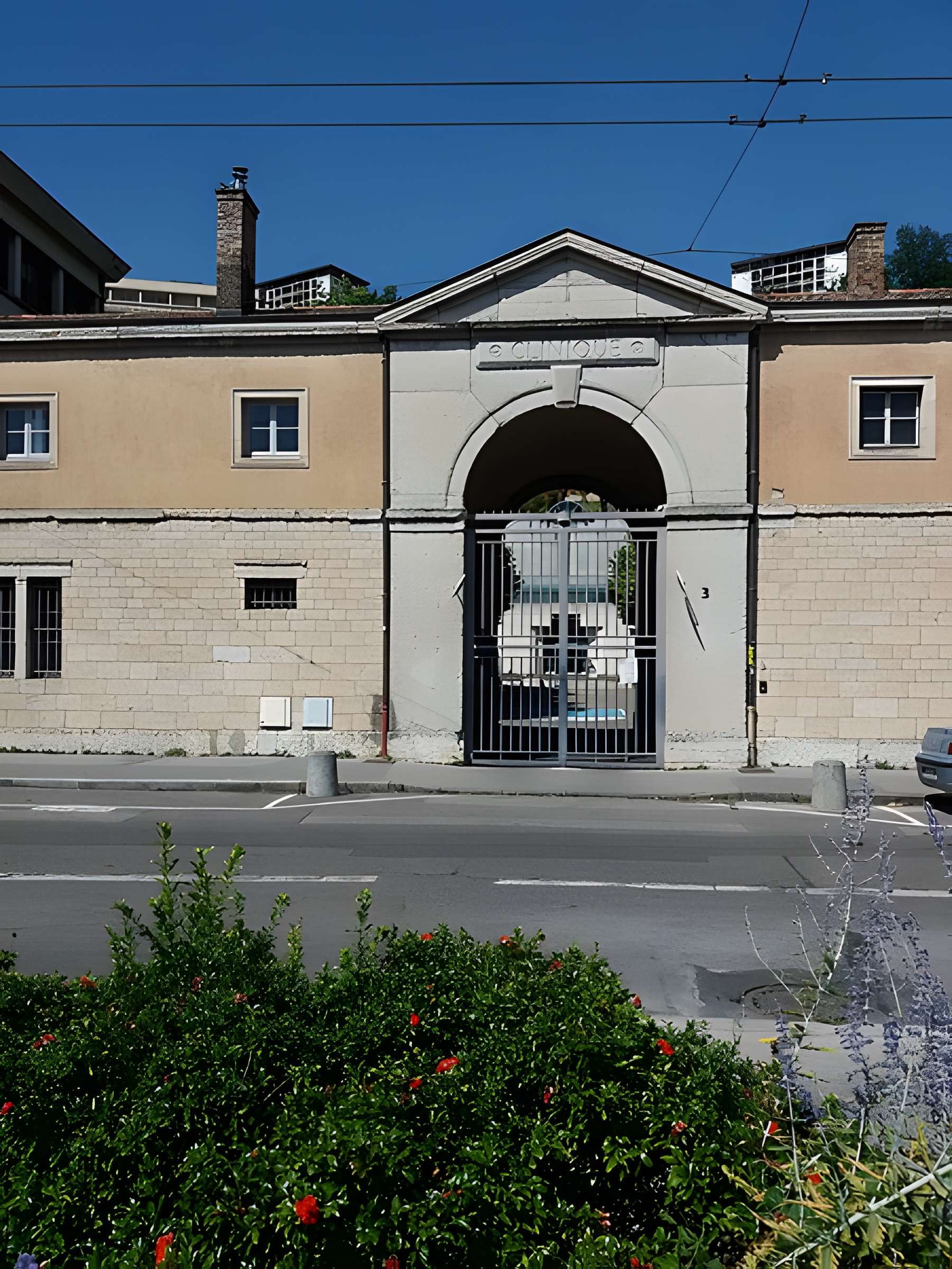 Ancien couvent des Dames de Sainte-Elisabeth, ancienne école nationale vétérinaire, actuellement Conservatoire national supérieur de musique et de danse de Lyon