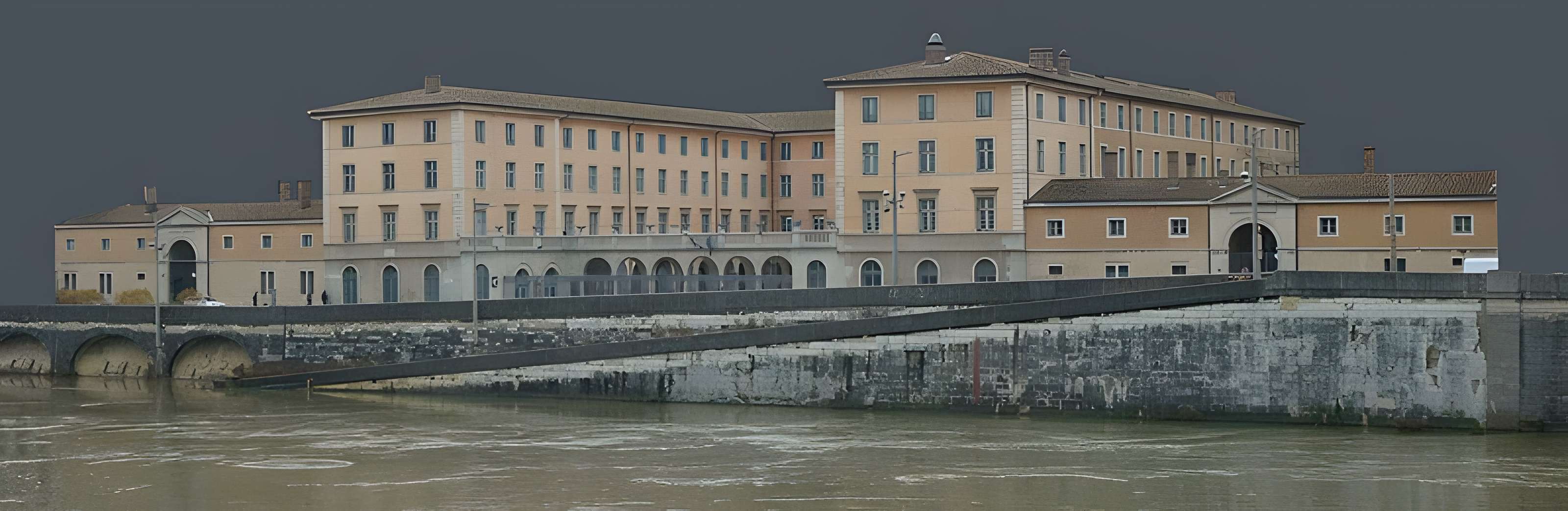 Ancien couvent des Dames de Sainte-Elisabeth, ancienne école nationale vétérinaire, actuellement Conservatoire national supérieur de musique et de danse de Lyon