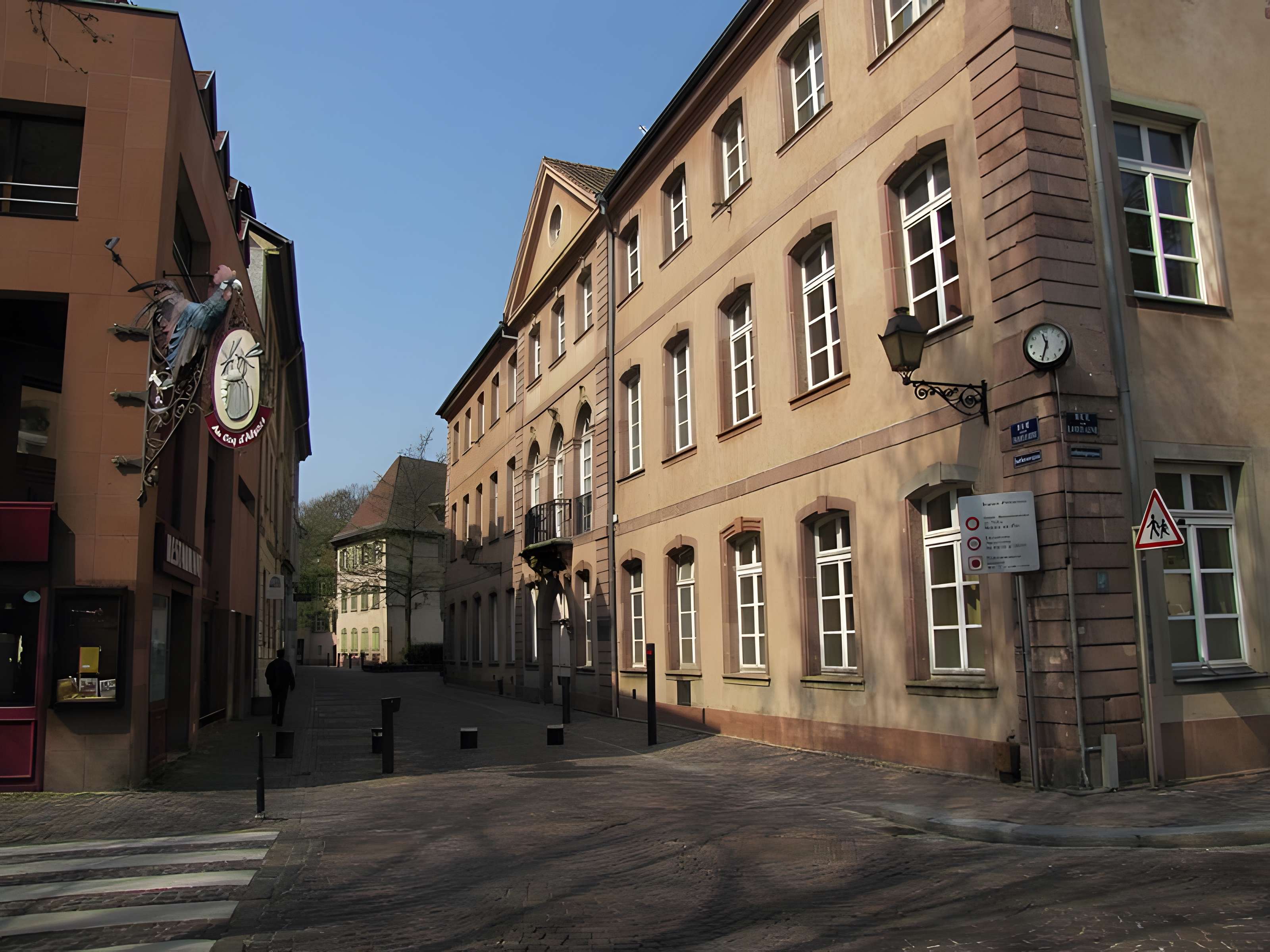 Cour de Lorraine à Mulhouse 