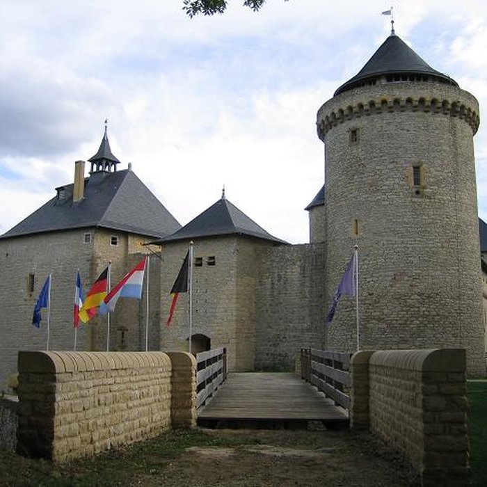Photo de Ruines du château de Mensberg, dit aussi château de Malbrouck