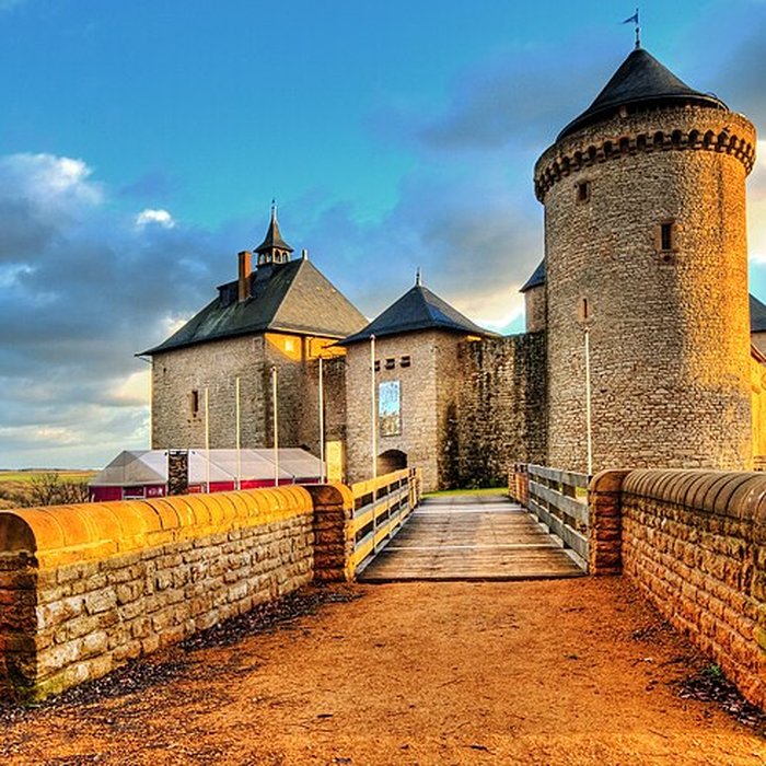 Photo de Ruines du château de Mensberg, dit aussi château de Malbrouck