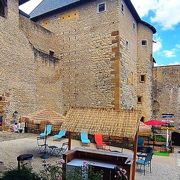 Ruines du château de Mensberg, dit aussi château de Malbrouck
