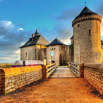 Ruines du château de Mensberg, dit aussi château de Malbrouck
