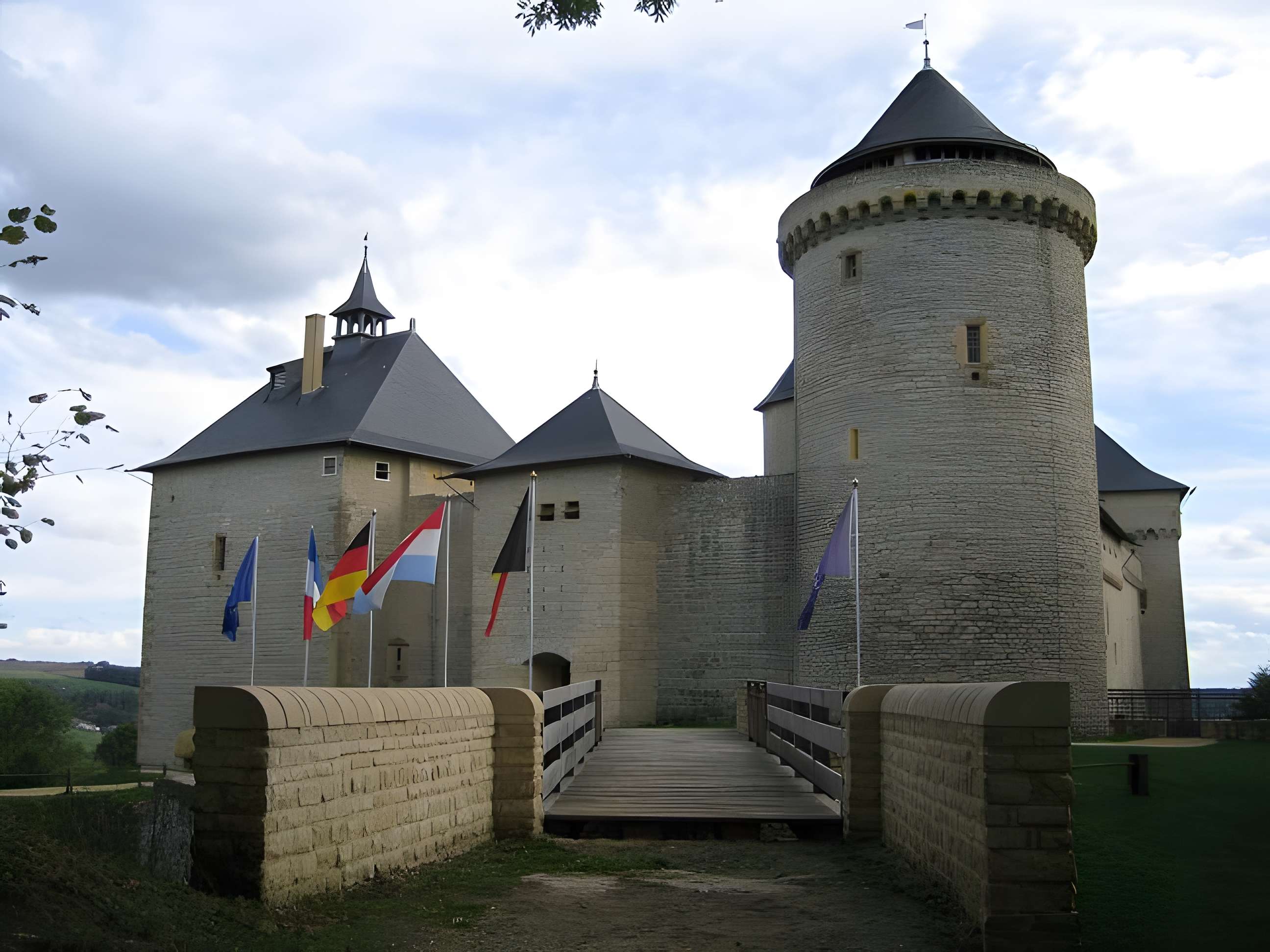 Ruines du château de Mensberg, dit aussi château de Malbrouck