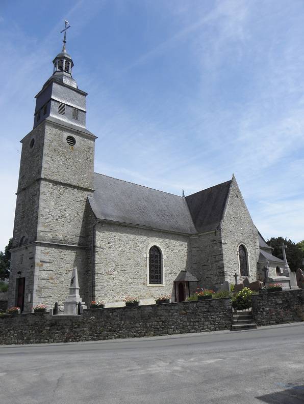 Photo de Église Saint-Pierre-Saint-Paul de Montreuil-sous-Pérouse