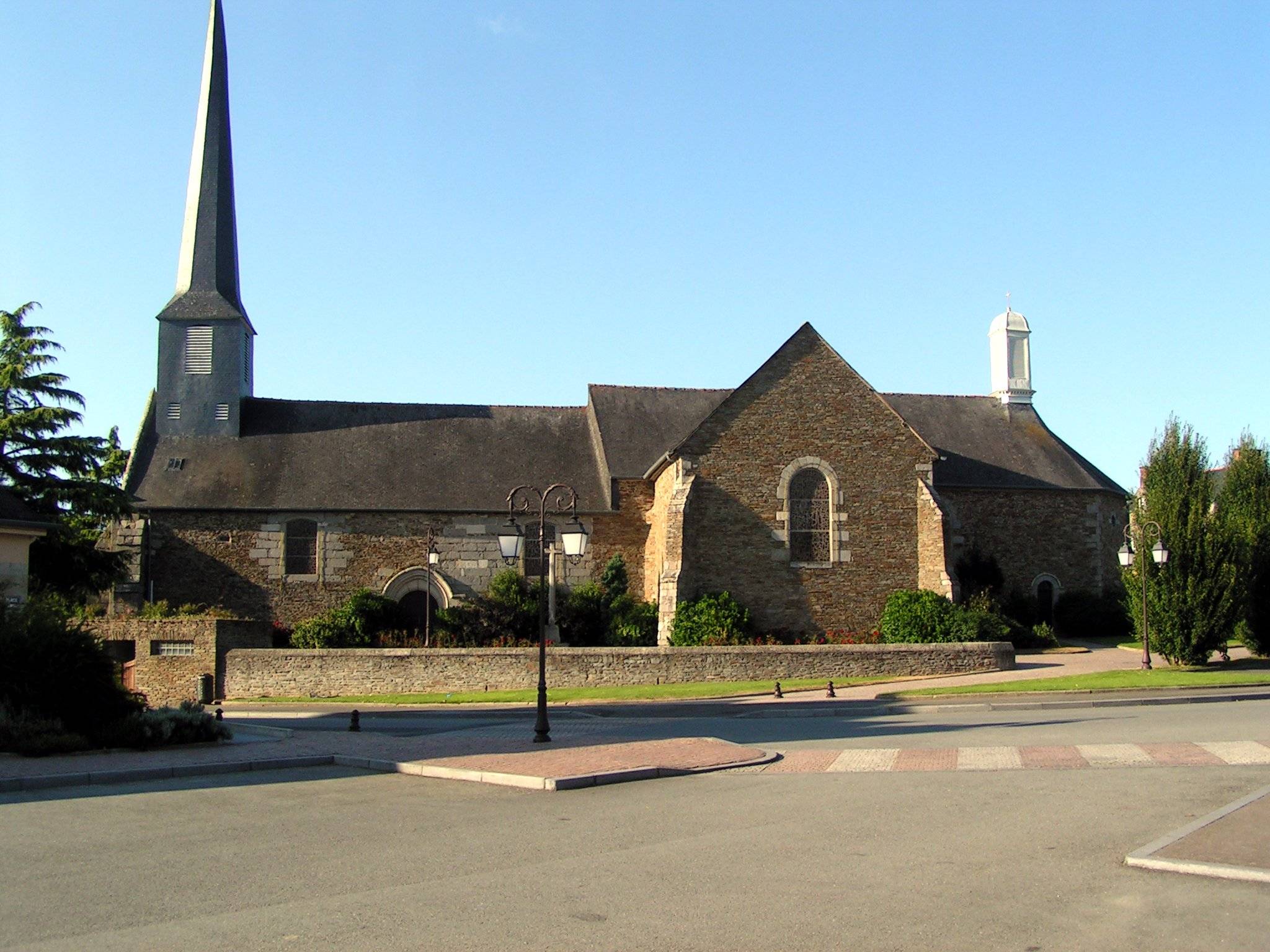 Photo de Église Saint-Étienne de Pleugueneuc