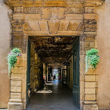 Couvent des Pénitents de Saint-Geniez-dOlt