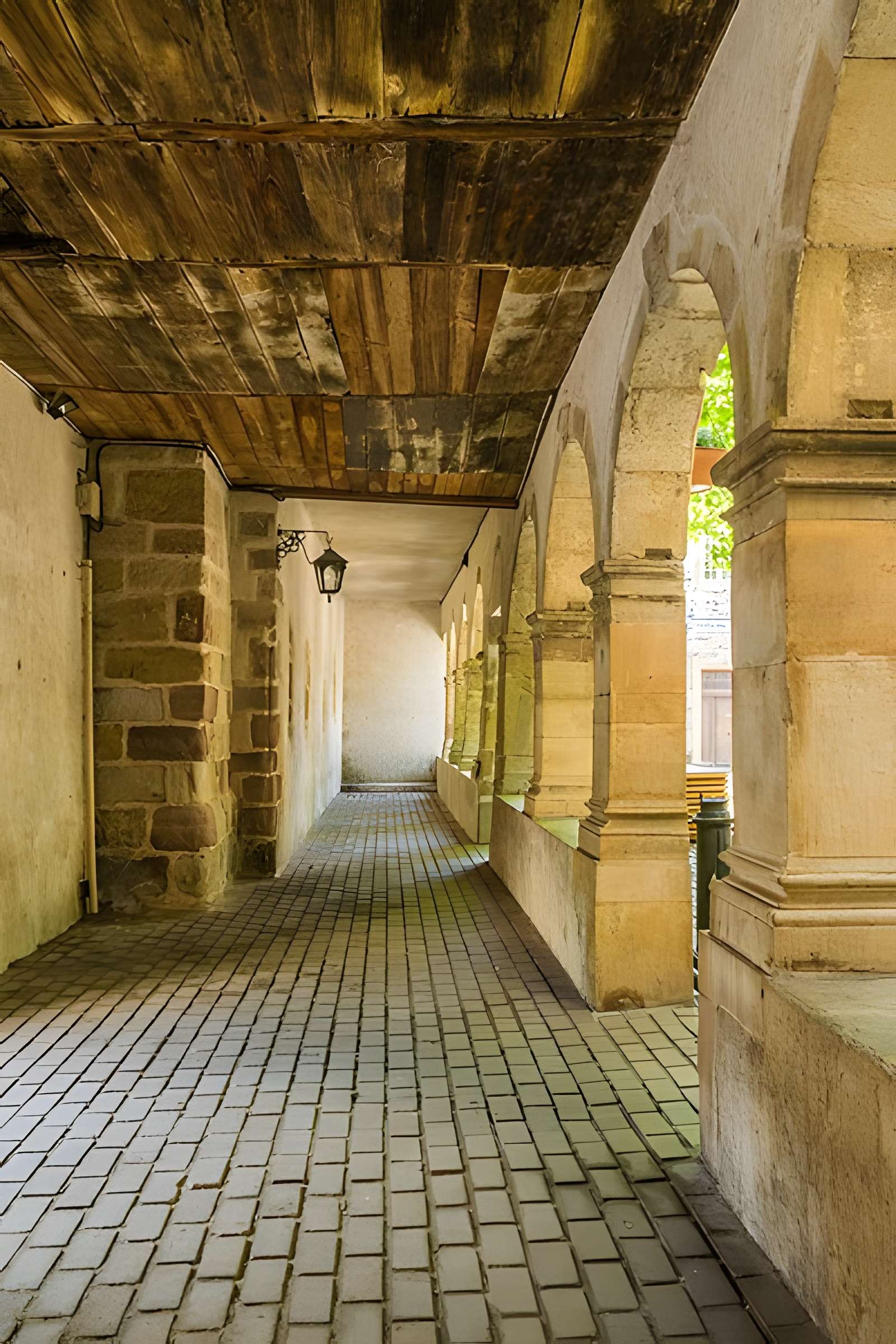 Couvent des Pénitents de Saint-Geniez-d'Olt