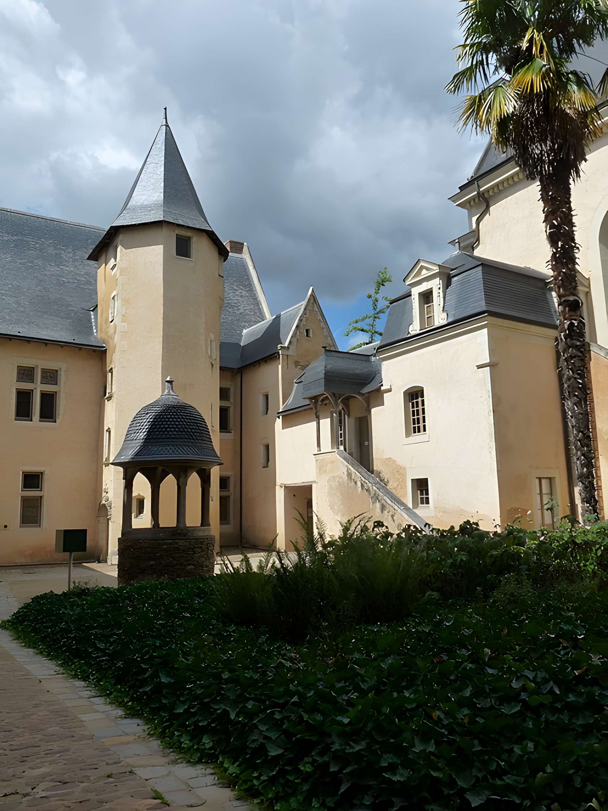 Couvent des Ursulines de Château-Gontier