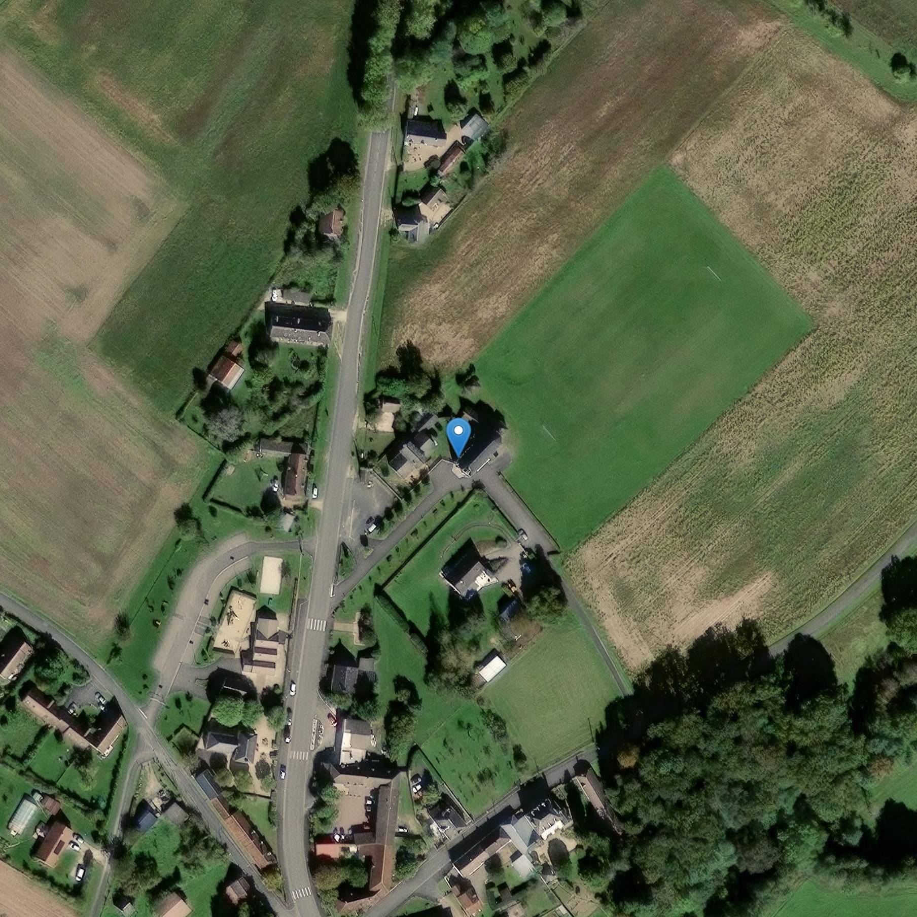 Photo de フォンテーガンの聖母教会