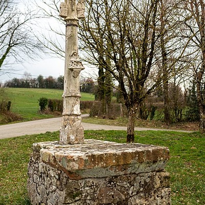 Photo de Croix de chemin dite Croix de Bleyssoles