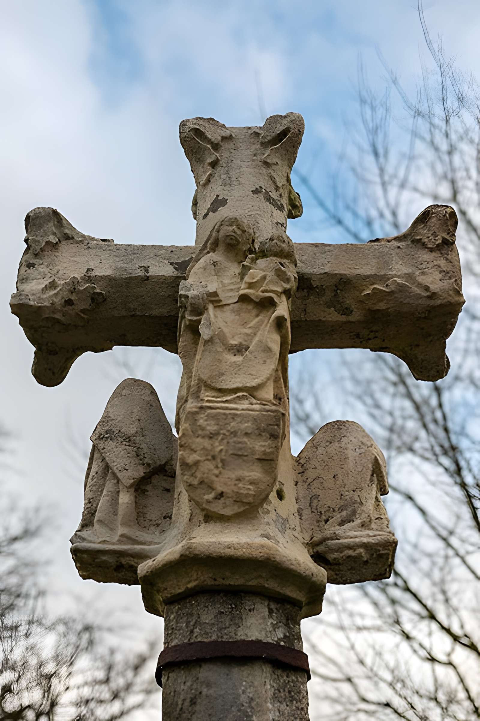 Croix de chemin dite Croix de Bleyssoles