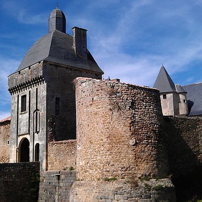 Photo de Château de Marconnay