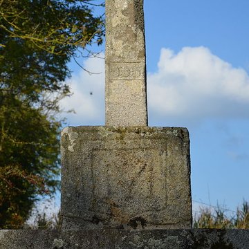 Croix de chemin de Malloué
