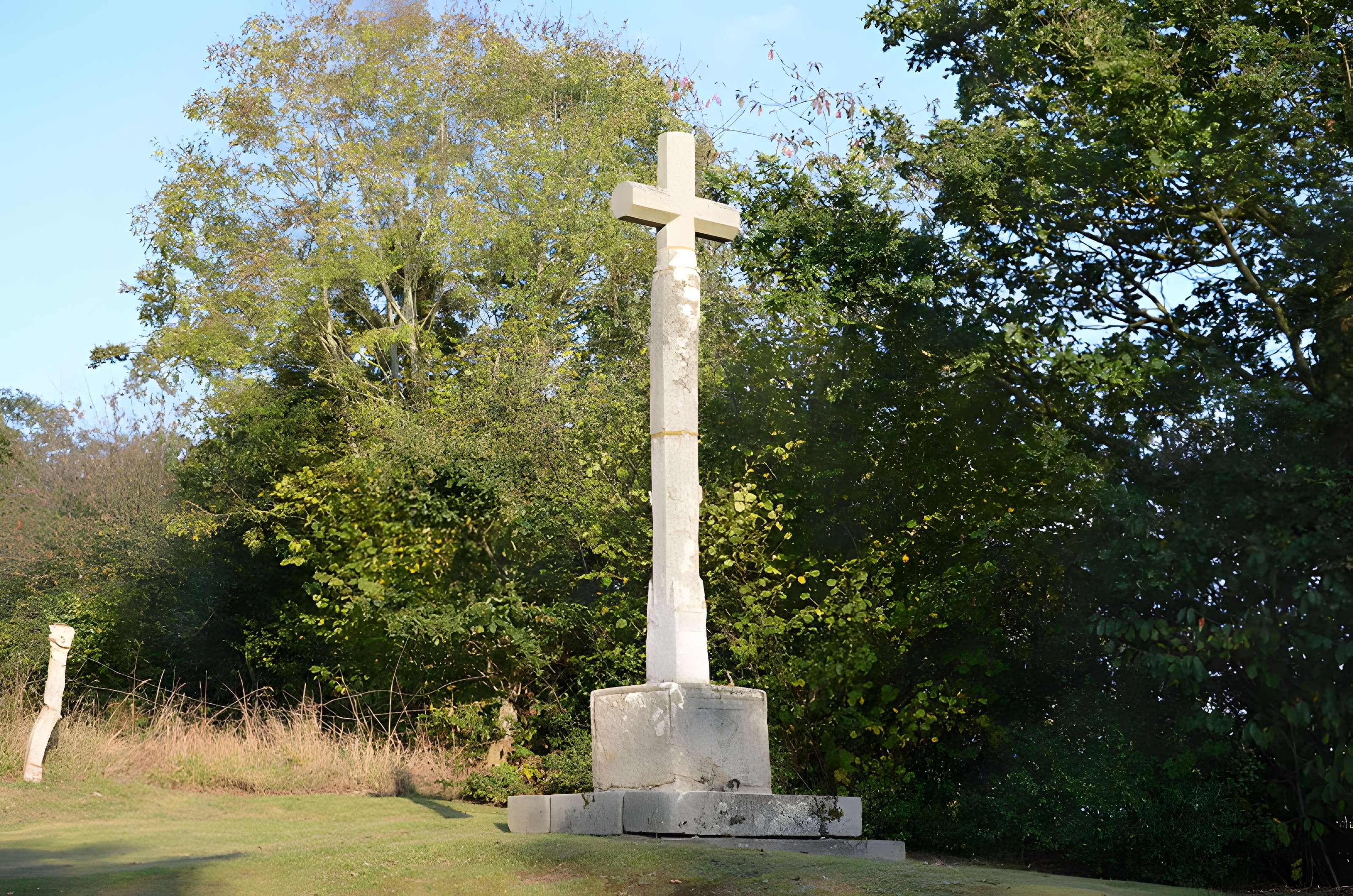 Croix de chemin de Malloué