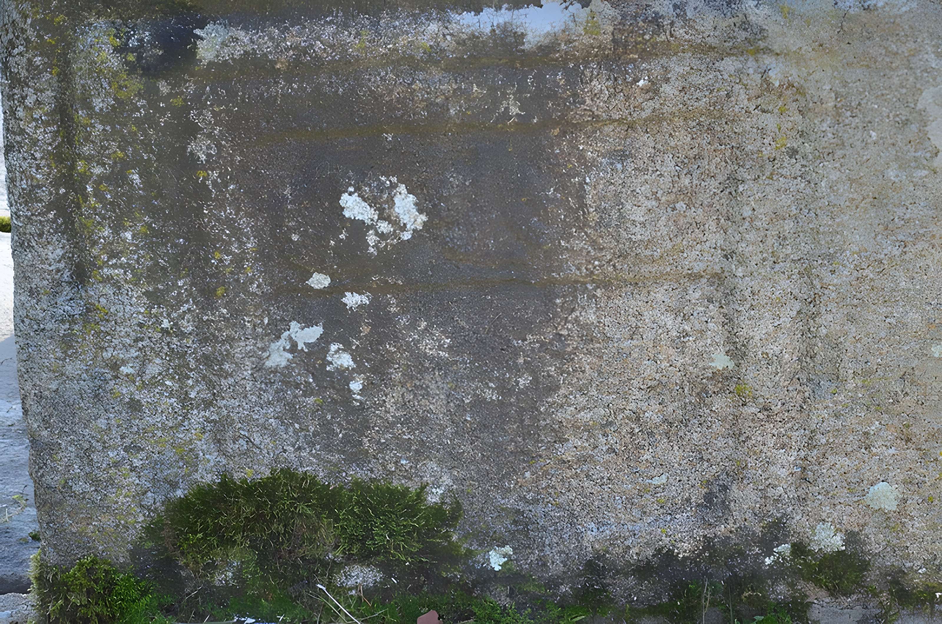 Croix de chemin de Malloué