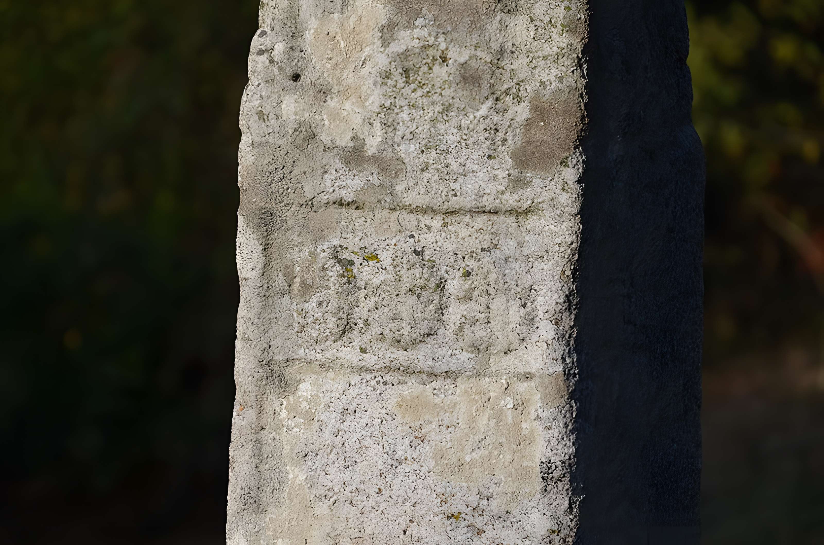 Croix de chemin de Malloué