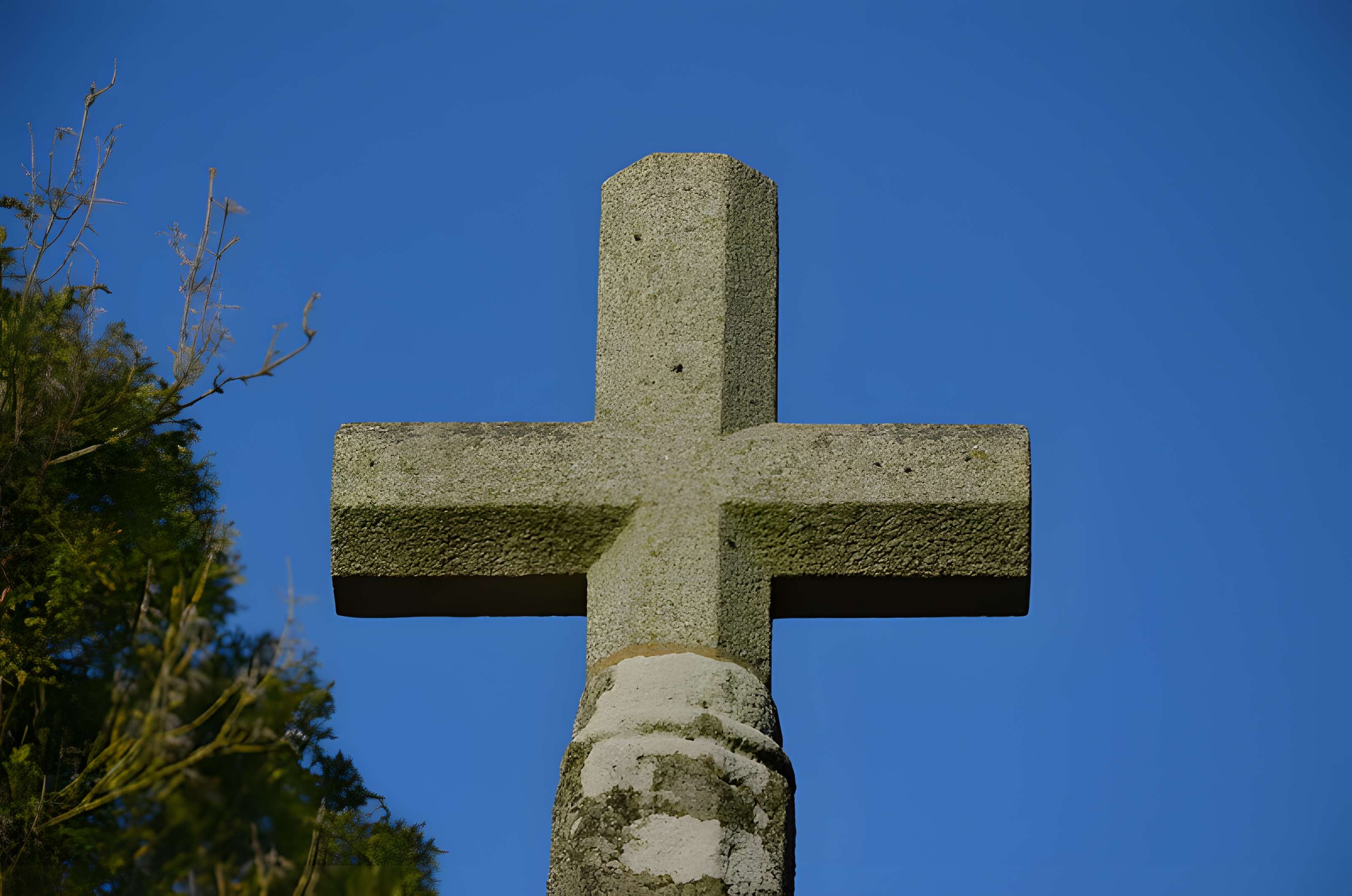 Croix de chemin de Malloué