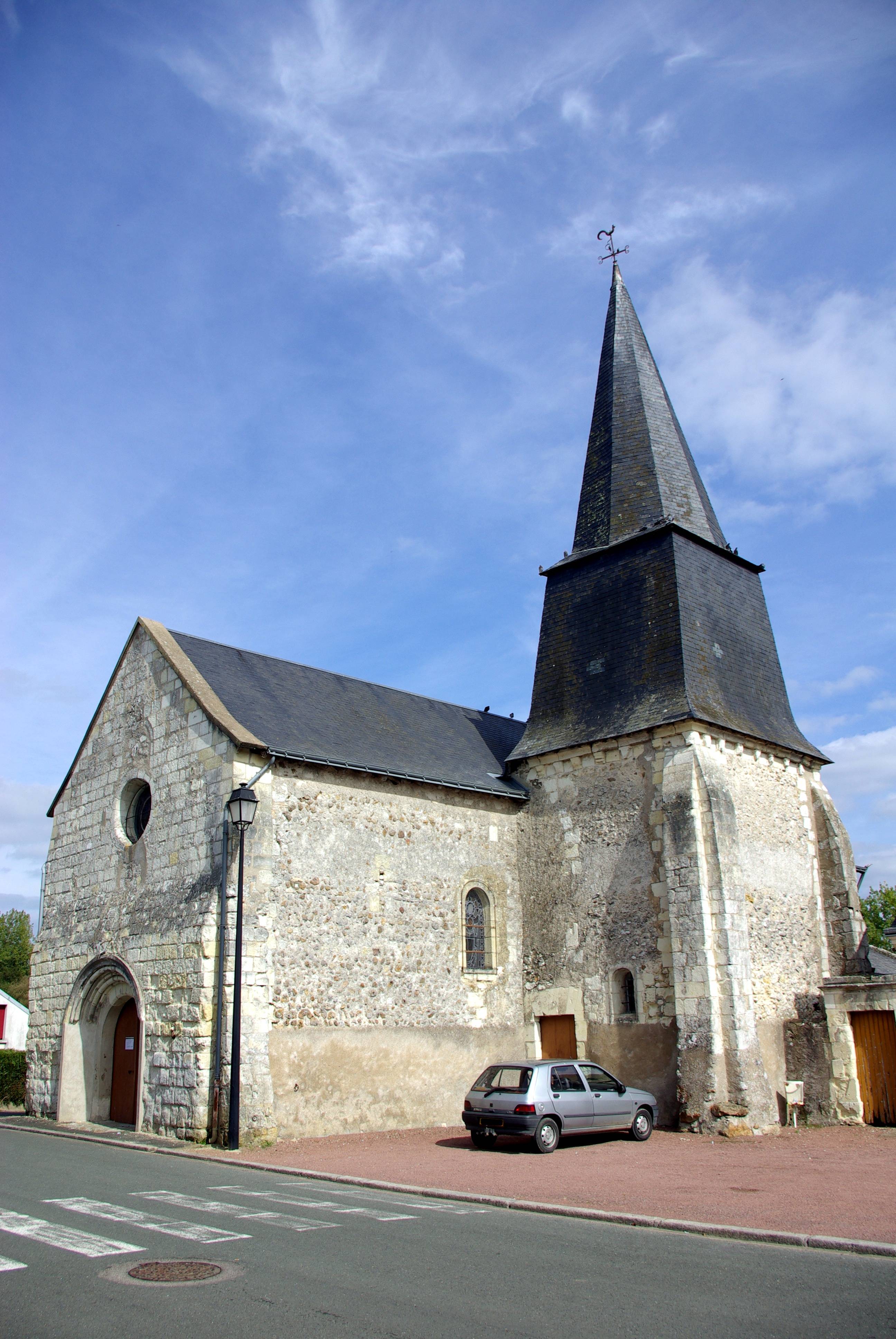 Photo de Église Saint-Aubin d'Avrillé-les-Ponceaux