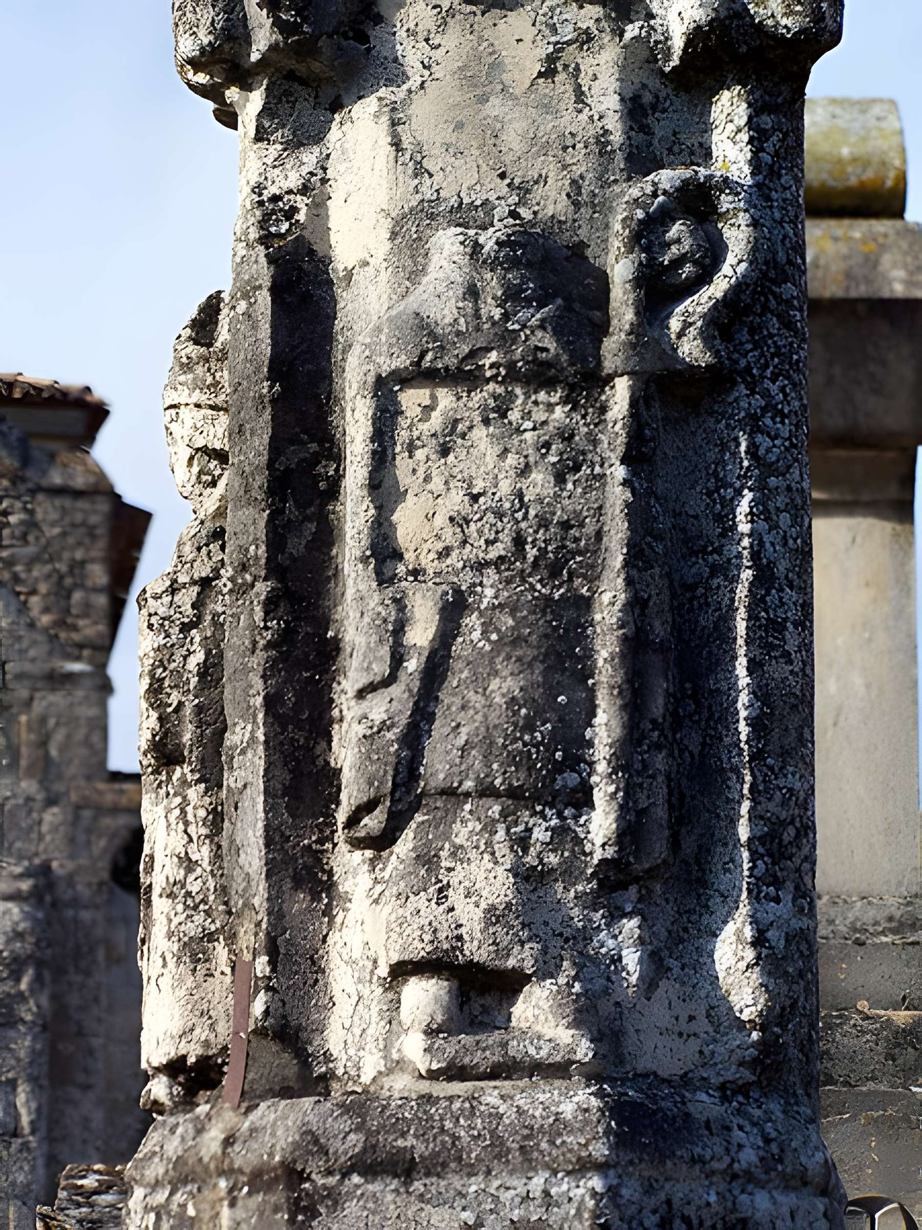 Croix de cimetière de Mauriac