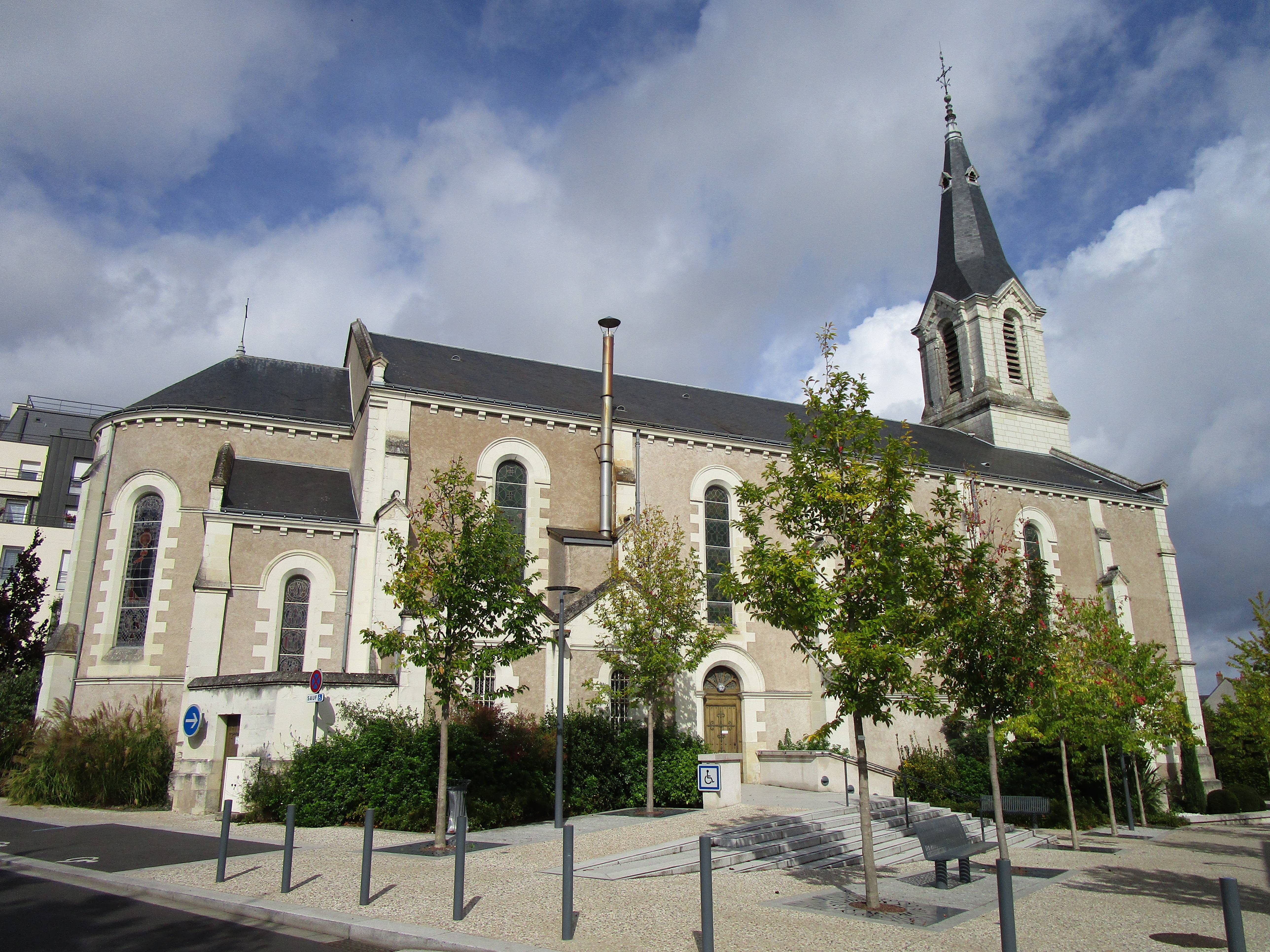 Photo de Chiesa di Saint Pierre e Saint Paul de Joué-lès-Tours