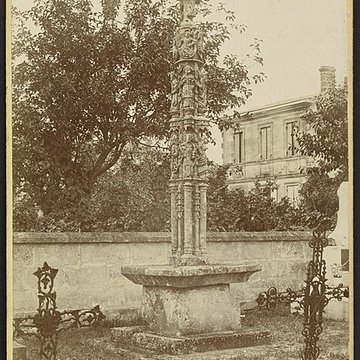Croix de cimetière de Saillans