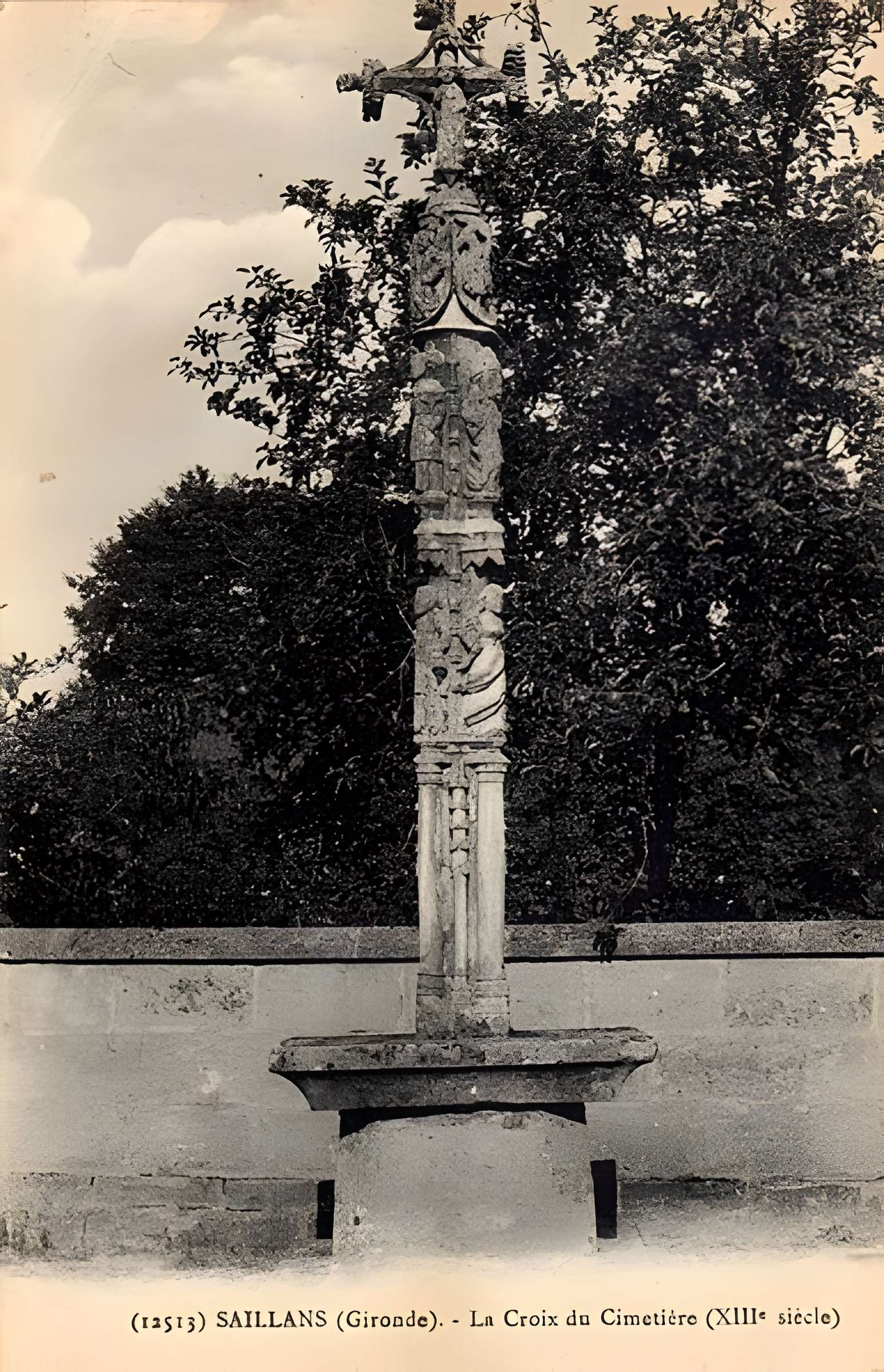 Croix de cimetière de Saillans