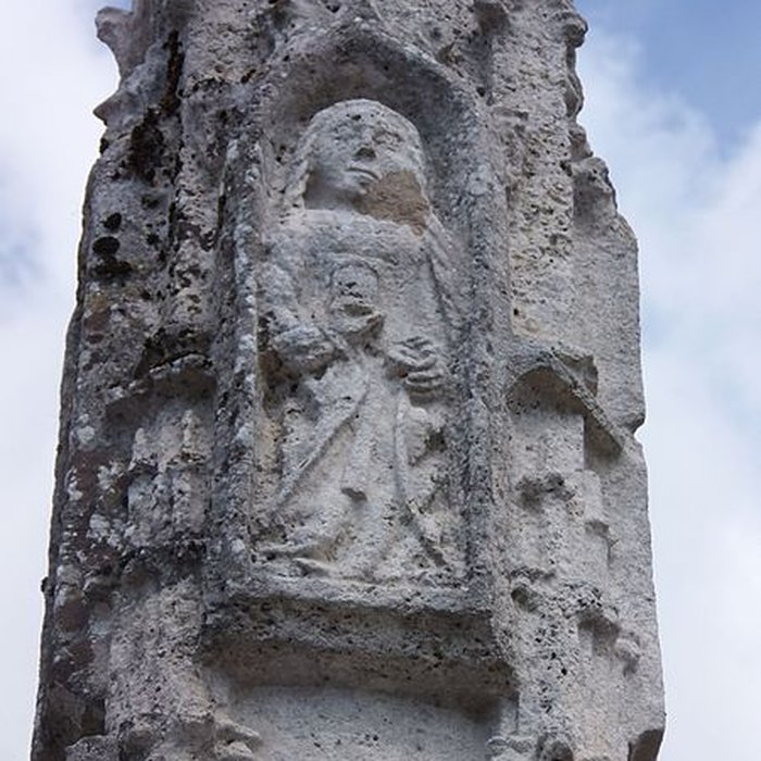 Photo de Croix de cimetière de Saint-Germain-de-la-Rivière