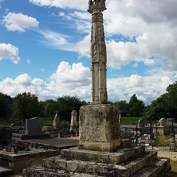 Croix de cimetière de Saint-Germain-de-la-Rivière
