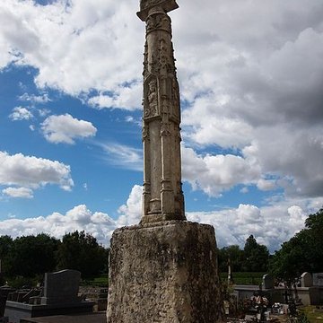 Croix de cimetière de Saint-Germain-de-la-Rivière