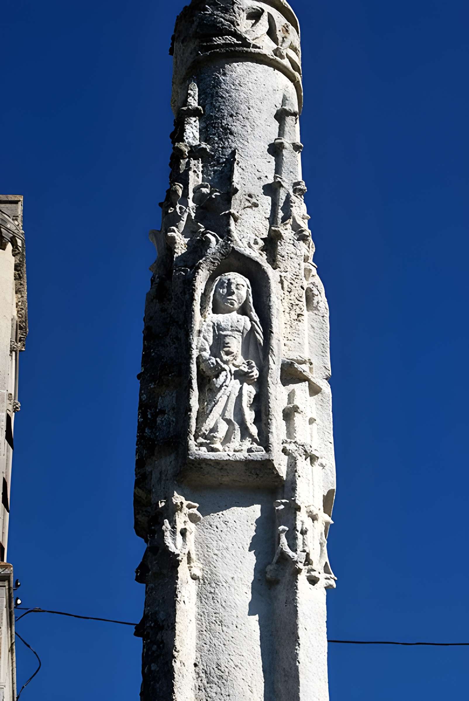 Croix de cimetière de Saint-Germain-de-la-Rivière