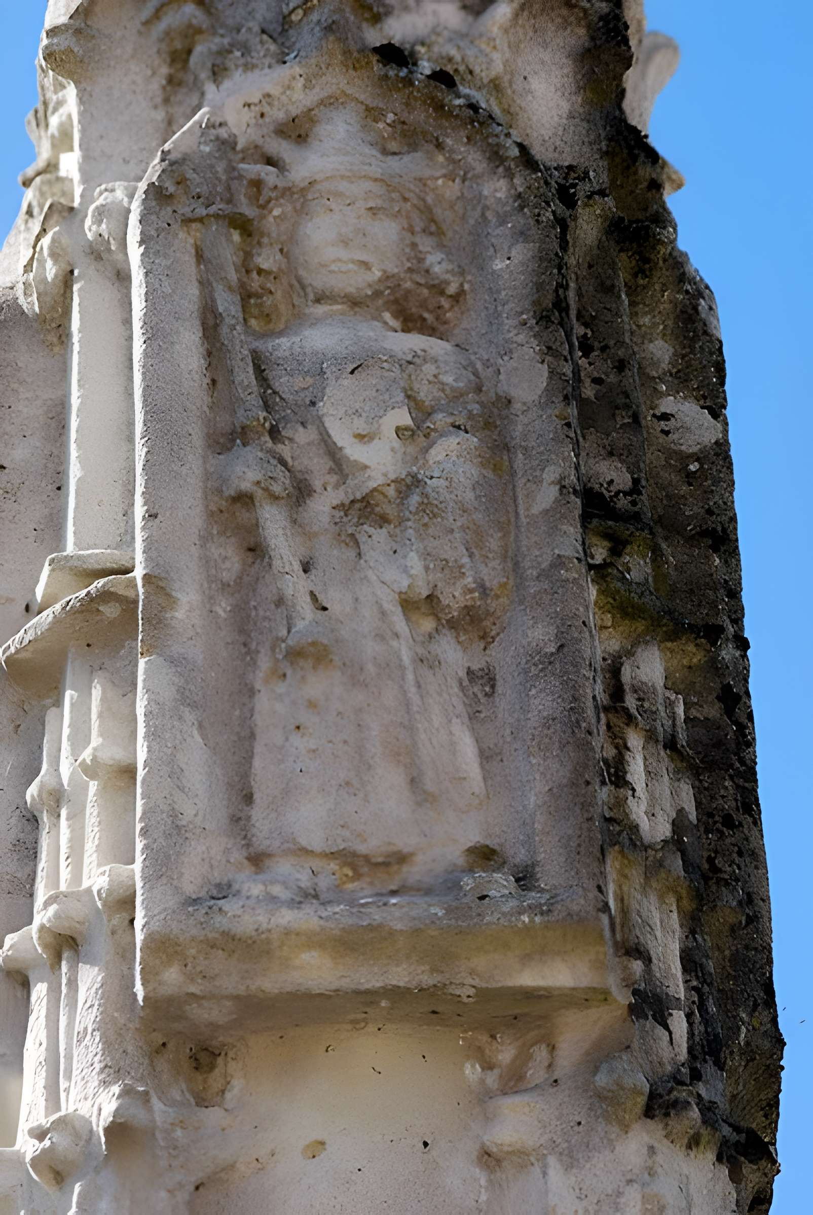 Croix de cimetière de Saint-Germain-de-la-Rivière