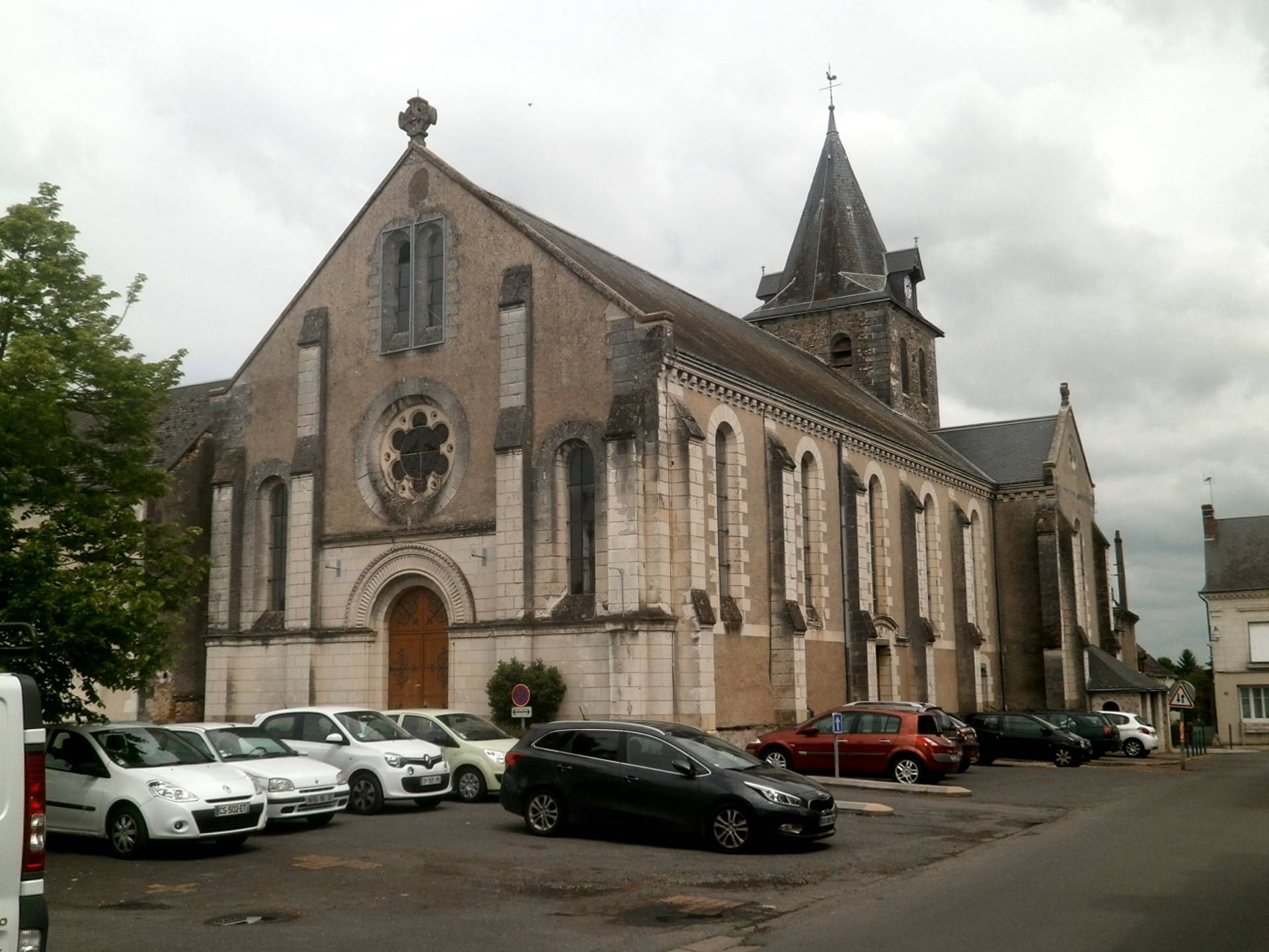 Photo de Église Saint-Bénigne de Saint-Branchs
