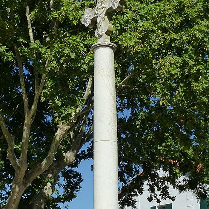 Photo de Croix de Méjanes