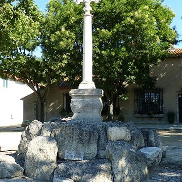 Croix de Méjanes