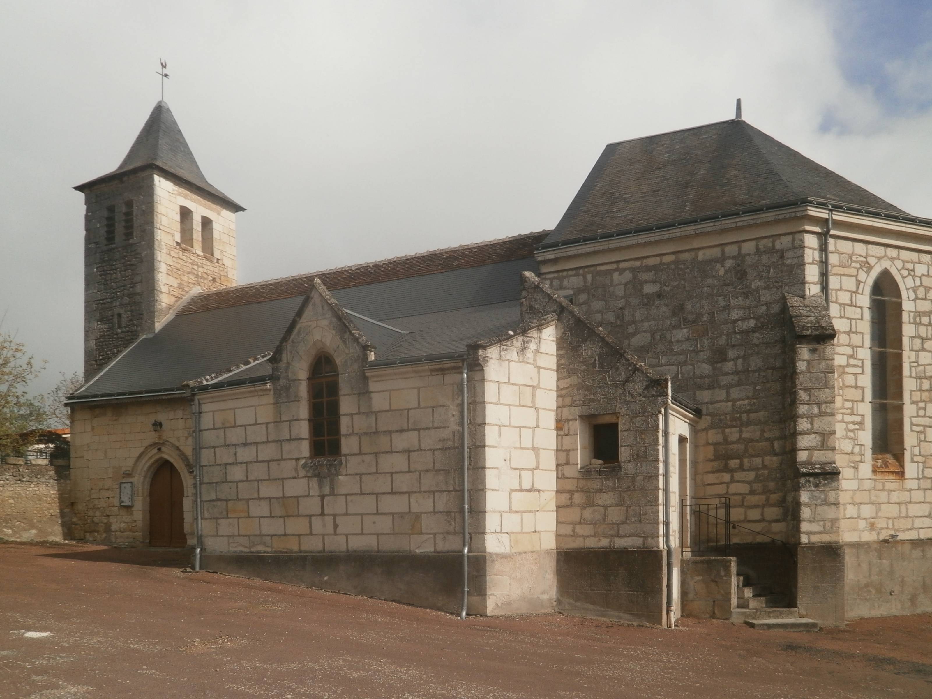 Photo de Église de la Trinité de Theneuil